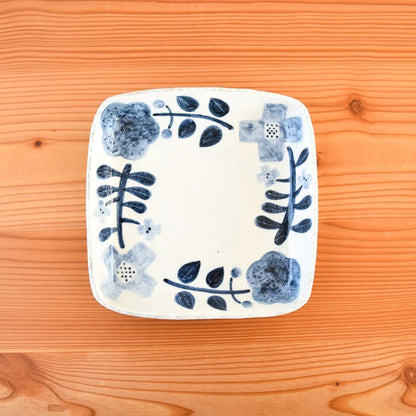 Large Plate: Flower
