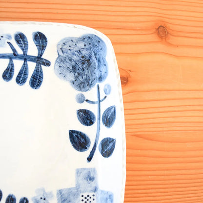 Large Plate: Flower