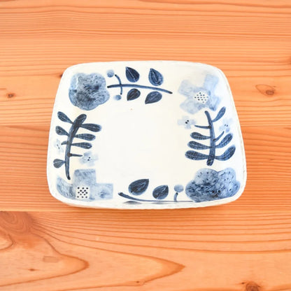Large Plate: Flower