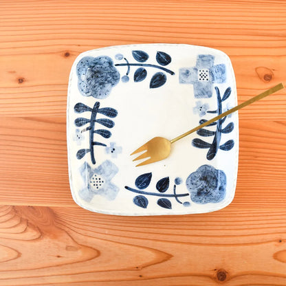 Large Plate: Flower